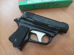Retro hračka automatická pistole ČSSR - 2