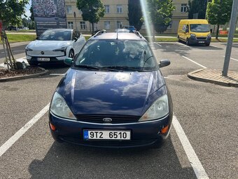 Ford Focus Combi 1.6i 74kW Zetec MK1 Ghia - 2