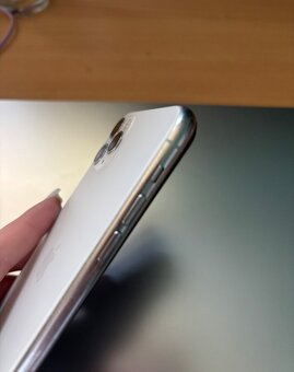 iPhone 11 Pro Max 64GB SILVER - 2