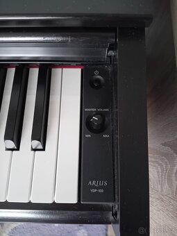 Piano Yamaha - 2