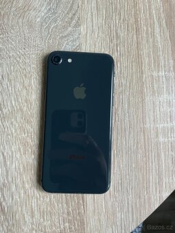 iPhone 8 64GB vesmírně šedý - 2