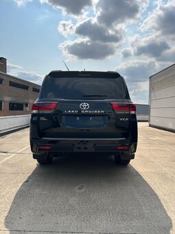 Toyota Land Cruiser LC300 VIP/ 3.5 benzin / nový vůz - 2