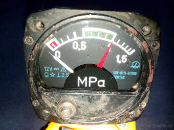 Měřící přístroj - tlakoměr - PLATÍ do SMAZÁNÍ - 2
