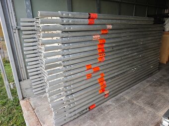 HLINÍKOVÉ LEŠENÍ LAYHER BLITZ 73 - cca 100m2 prodám - 2