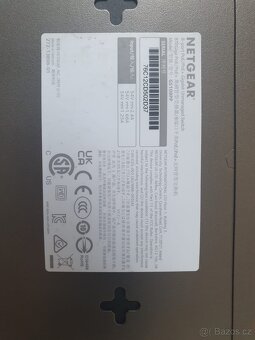 Netgear unmanaged switch gs108pp - 2