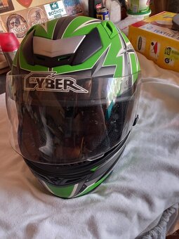 Prodám helmu, přilbu Cyber. - 2