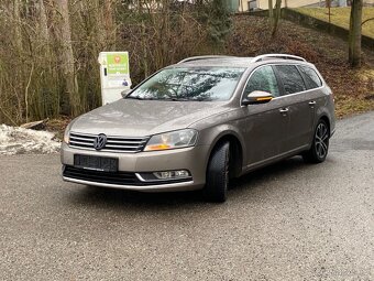 Volkswagen Passat - 2