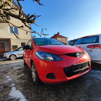 Mazda 2 benzín rok 2009 - 2