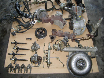 Díly motoru Nissan Navara D40/Pathfinder R51/Cabstar - 2