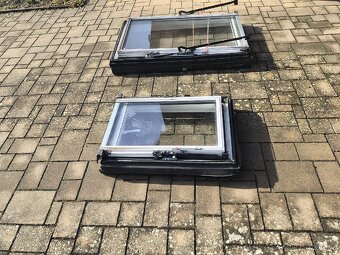 Střešní okna 054/078 + 074/118 - 2