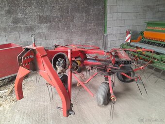 Prodám nesený obraceč Fella DH 410 - 2