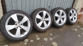 17" Škoda rozteč 5x112 zimní - 2