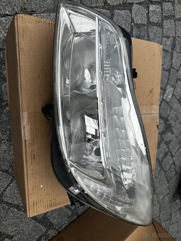 Světlomet OPEL - 2