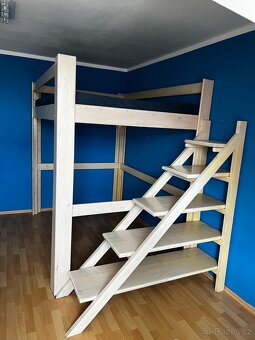 Patrová postel z masivu se schody – 213×150×198 cm - 2