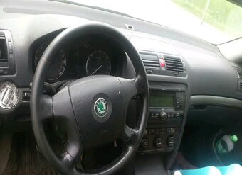 Škoda Octavia 2 - 2
