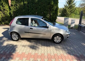 Fiat Punto 1,2i klima Nová STK benzín - 2