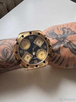 Invicta - 2