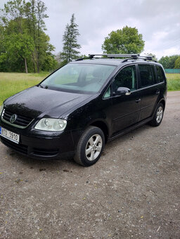 VW Touran 1.9 TDi 77 kW 7-mi místné r.v. 2006 - 2