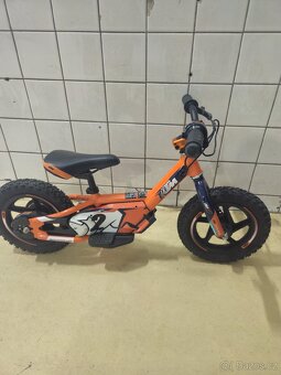 Elektrické odrážedlo Stacyc 12 KTM - 2