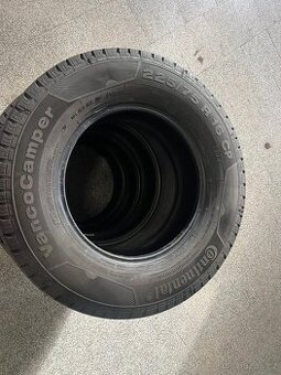 Pneu Continental 225/75 R16 CP - 2