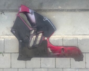 Pravý plast Kawasaki Zx9r 1996 - 2