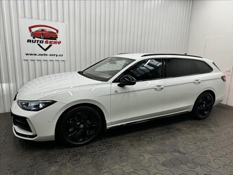 Volkswagen Passat R-Line 142kW 4Motion Black LED - 2