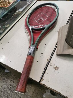 Retro tenisová raketa,Artis, fotbalové chrániče - 2