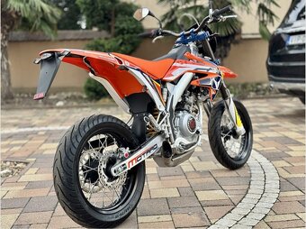 HONDA VENT125 4TAKT Supremoto - 2
