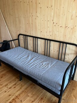 Rozkládací postel se 2 matracemi v ceně, černá, 80x20 - 2