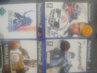 PlayStation 2 4hry final fantasy,moto,NBA,F1 - 2