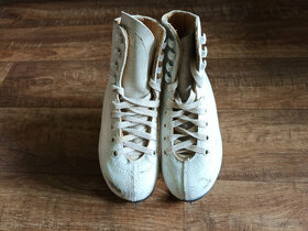 Prodám dívčí brusle, délka stélky 18cm - 2