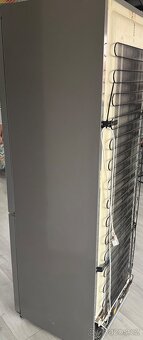 Lednice s mrazákem Gorenje nerez šedá - 2