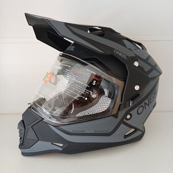 Enduro přilba Oneal Sierra R - 2