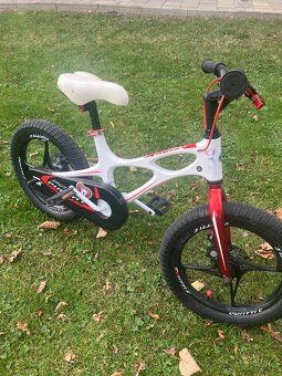 Royalbaby Space Shuttle 16" - 2