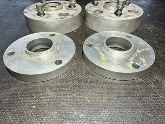 Prodám rožšiřovací podložky TA Technix 3x112 na Smart - 2