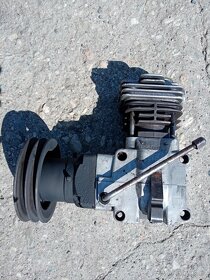 na TRAKTOR  ,KOMPRESOR, stabilizator, ZETOR 7245 - 2