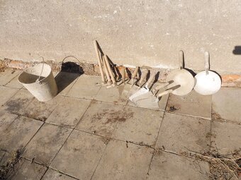 Zednické nářadí - 2