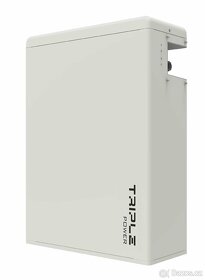 Prodám Solax, měniče i baterie. - 2