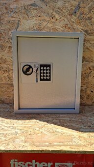 Trezor - 2