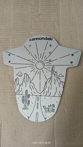 Blatník, fender Cannondale. - 2