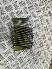 Hřebíky na drátku 16° 3,1 x 90mm KONVEX - 2
