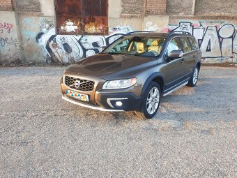 Volvo XC70 - 2
