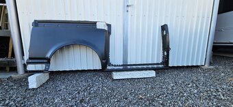 VW T5 T6 TRANSPORTÉR MULTIVAN ZADNÍ BLATNÍK - 2