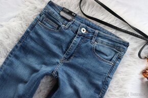 skinny džíny z H&M nové - 2