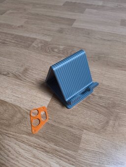 CMF Phone 2 Pro by Nothing + Stojánek - 2