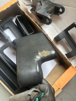 Bmw e36 loketni operka s tunelem - 2
