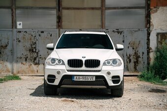 BMW X5 xDrive30d po veľkom servise - 2