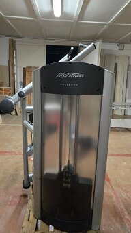 Stroj Life fitness Pulldown - 2