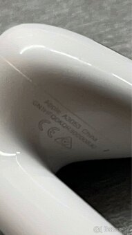 Levé sluchátko airpod 4 - 2