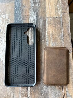 kryt na Samsung Galaxy S25 - 2